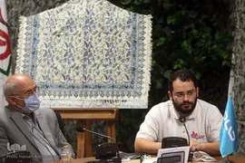 مراسم رونمایی کتاب «جنگ و صلح» روایتی از سال‌های قبل و بعد از پذیرش قطعنامه ۵٩٨
