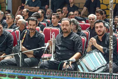 برپایی مراسم تعزیه‌خوانی و نخل‌گردانی در روستای شهوه استان مرکزی