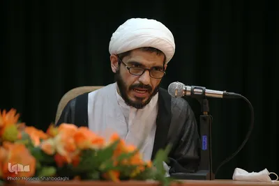 Nationale Tagung zu Ehren von Allama Misbah Yazdi