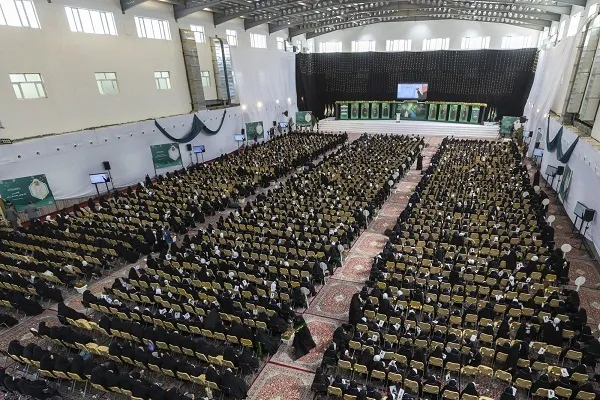 تقرير مصور | حفل سنّ التكليف الشرعي لطالبات المدارس في كربلاء