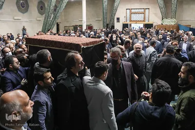 تشییع پیکر مرحوم عماد افروغ در مسجد دانشگاه تهران
