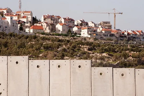 Israel Pushes Forward with 2,700 New Illegal Settlement Units in Occupied WB