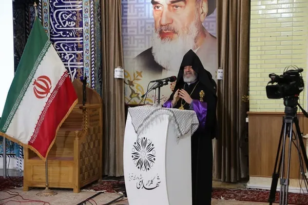آیین گلباران مزار شهدای وادی رحمت تبریز