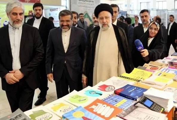 بازدید رئیس جمهور از نمایشگاه بین‌المللی کتاب