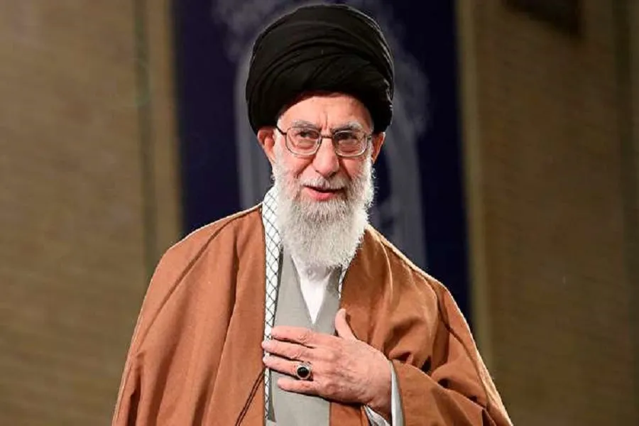 شعری که سفر رهبر انقلاب را طولانی‌تر کرد+ تصویر