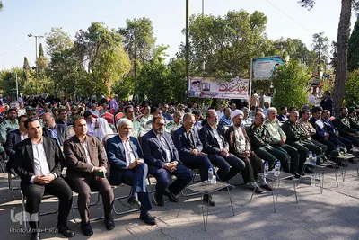 گلباران قبور شهدا‎