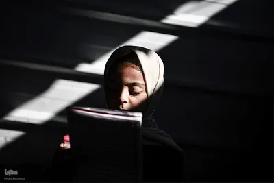 دختران غزه به تحصیل در رشته قرآن و حفظ ادامه می دهند
