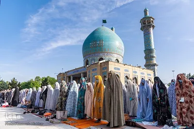 نماز عید فطر در امامزادگان محمد (َع) و سکینه خاتون (س) کرج‎‎