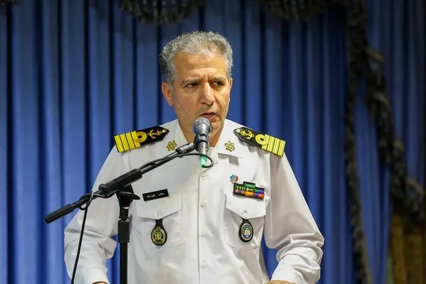 دیدار جمعی از فرماندهان ارتش با امام جمعه تبریز