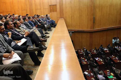نشست مشترک کارگروه اشتغال و ستاد فرماندهی اقتصاد مقاومتی استان کرمان
