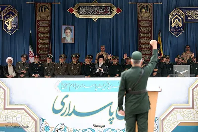 حضور رهبر انقلاب در مراسم دانش‌آموختگی دانشجویان دانشگاه امام حسین(ع)