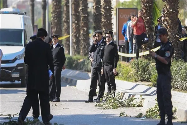 Mısır'da kilise yakınında el yapımı bomba patladı: 1, ölü, 1 yaralı