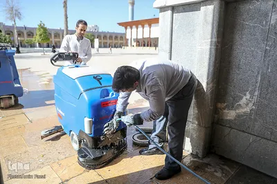 ضدعفونی كردن مستمر ضریح و صحن حرم مطهر شاهچراغ(ع)