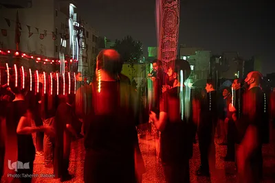 مراسم عزاداری شب چهارم محرم در محله زمزم