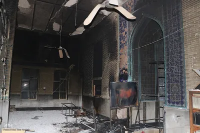 مسجدی که سوخت و نمازی که در آن خاموش نشد