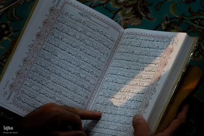 محفل انس با قرآن به یاد شهدای خدمت در اصفهان