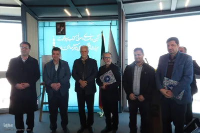 آیین رونمایی از کتاب «سپهر ملکوت» در مصلای اصفهان