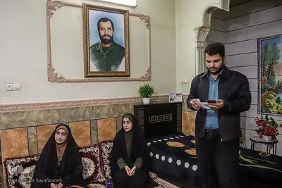 رونمایی از پوستر «روایت حبیب» در خانه شهید علی هاشمی