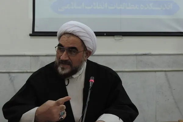 گفتمان انقلاب اسلامی؛ پایانی بر تلقی ناصوابِ برابری معنویت با انزواطلبی