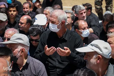 حسینیه ایران؛ نماز ظهر عاشورا در زنجان‎‎