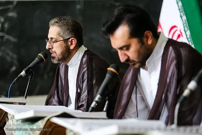 جزء خوانی قرآن کریم در حرم مطهر رضوی
