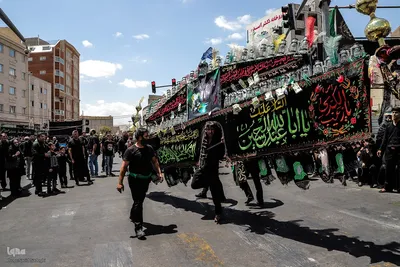 عزاداری ظهر عاشورا در تبریز