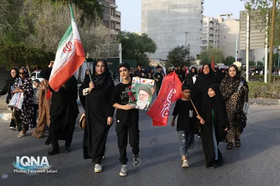 پیاده روی جاماندگان اربعین در بندرعباس
