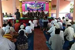 Tawasheeh Group from Iran’s Central Province Holds Programs in Myanmar