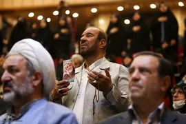 گزارش مراسم بزرگداشت آیت الله اشرفی اصفهانی و تشییع پیکر پاک شهید گمنام