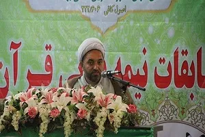 تبیین آثار انس با قرآن در کلام پیامبر(ص)