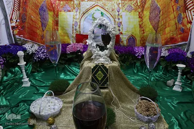 ⁨تحویل سال نو در امام زاده محمد(ع) و سکینه خاتون(س) کرج