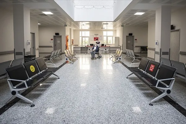 Türkiye'de son 24 saatte 9 bin 193 kişinin Kovid-19 testi pozitif çıktı