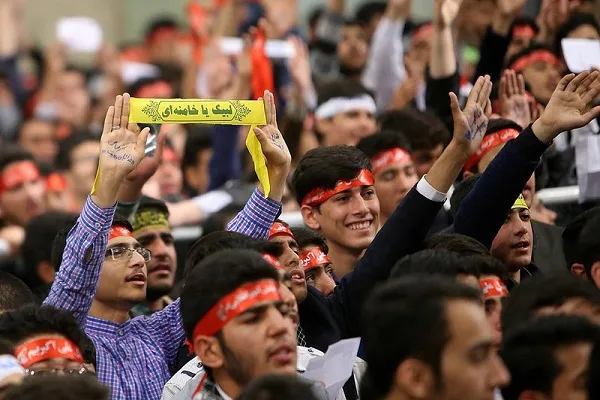 اعزام جمعی از دانش‌آموزان چهارمحال‌وبختیاری برای دیدار با رهبر معظم انقلاب