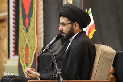 بزرگداشت رهبر شهید از سوی عتبه حسینی در حرم بانوی کرامت