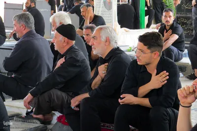 تعزیه ظهر عاشورا در امامزاده سیدابراهیم خمینی‌شهر