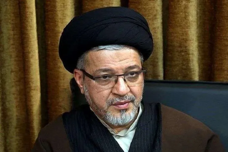 حاملان قرآن مرجع سلامت جامعه هستند/ ظرفیت فضای مجازی برای تبلیغ دین