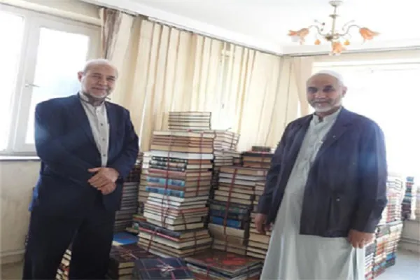 3 هزار کتاب از سوی ایران به حوزه علمیه کابل اهدا شد