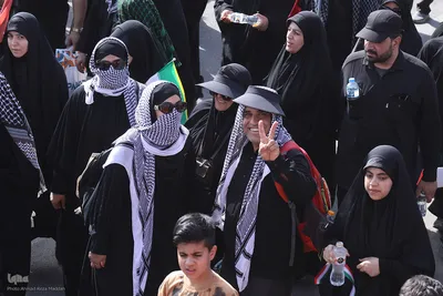 جلوه هایی از شکوه حضور مردم در تشییع با عظمت آقای شهید ایران در قم عکاس: احمدرضا مداح