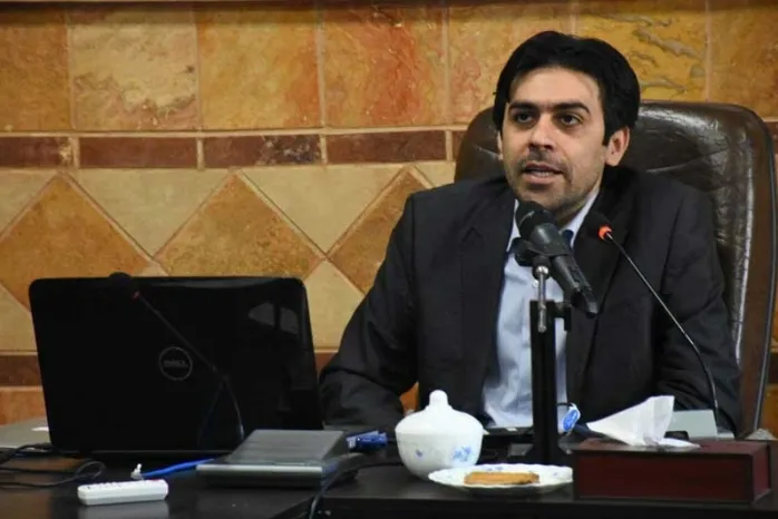 خادمان افتخاری امام رضا(ع) مشاوره رایگان حقوقی به مردم ارائه می‌کنند
