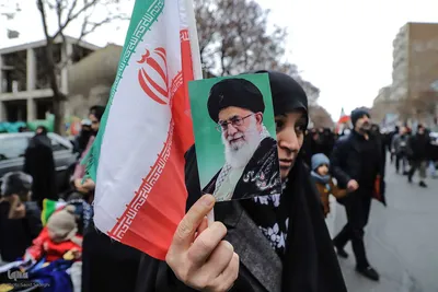 بیعت مردم تبریز با سومین رهبر انقلاب اسلامی