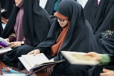 کرسی تلاوت قرآن کریم در ملایر