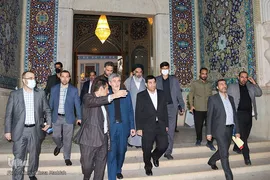 حضور معاون اول رئیس جمهور و وزیر کشور در حرم شاهچراغ
