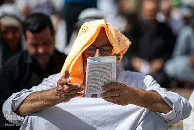 مراسم دعای عرفه در آستان حسینی