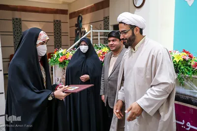 تجلیل از بانوان موفق اسلامی‎