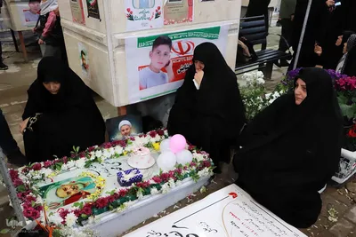 آیین بزرگداشت روز دختر در گلزار شهدا وادی رحمت