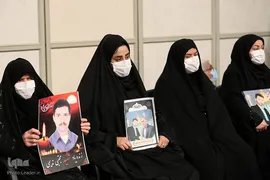 دیدار رهبر معظم انقلاب با خانواده شهدای حادثه‌ تروریستی شاهچراغ(ع) شیراز