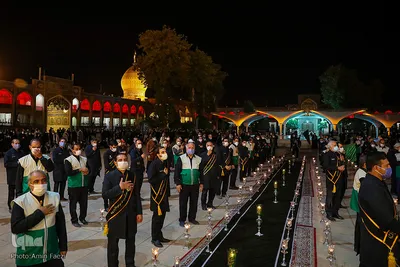 مراسم شام غریبان و لاله گردانی خادمین حرم شاهچراغ (ع)