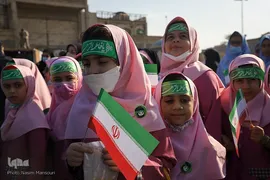 تشییع شهید گمنام با حضور دانش‌آموزان در اهواز
