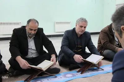 محفل انس با قرآن کریم در ادارات شهرستان ملایر
