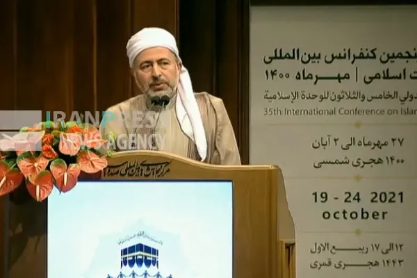 مصداق «اولو الامر» در ایران اسلامی، مقام معظم رهبری است